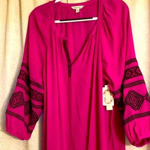 The Pioneer Woman blouse.